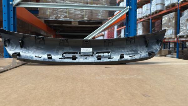 Dolphin Grade R Dolphin Grade Frontal 2023 a 2025 – JL CARPARTS