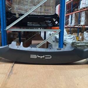 PARACHOQUE DIANTEIRO SUPERIOR S/ FURO BYD DOLPHIN MINI 2023 a 2026