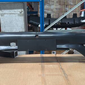 PARACHOQUE DIANTEIRO SUPERIOR C/ FURO BYD DOLPHIN GS e EV  2023 a 2026